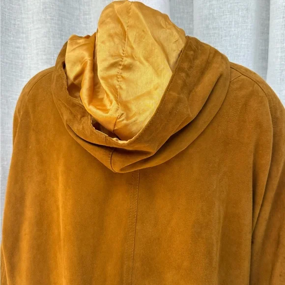 Vintage Italian brand mustard brown hooded zippedsoft suede leather jacket